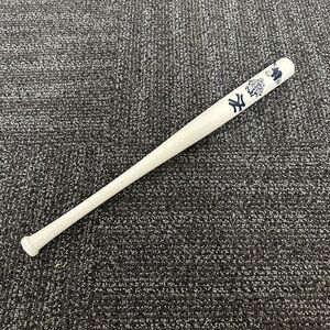 New Y Yankees San Diego Padres 1998 World Series commemorative mini baseball bat